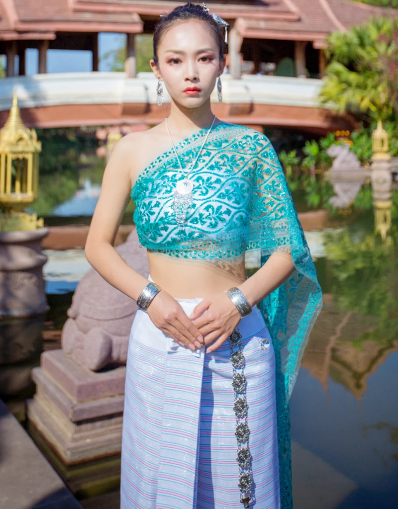 TraditionalClothingforWomenSoutheastAsianStyleAhomShanDai