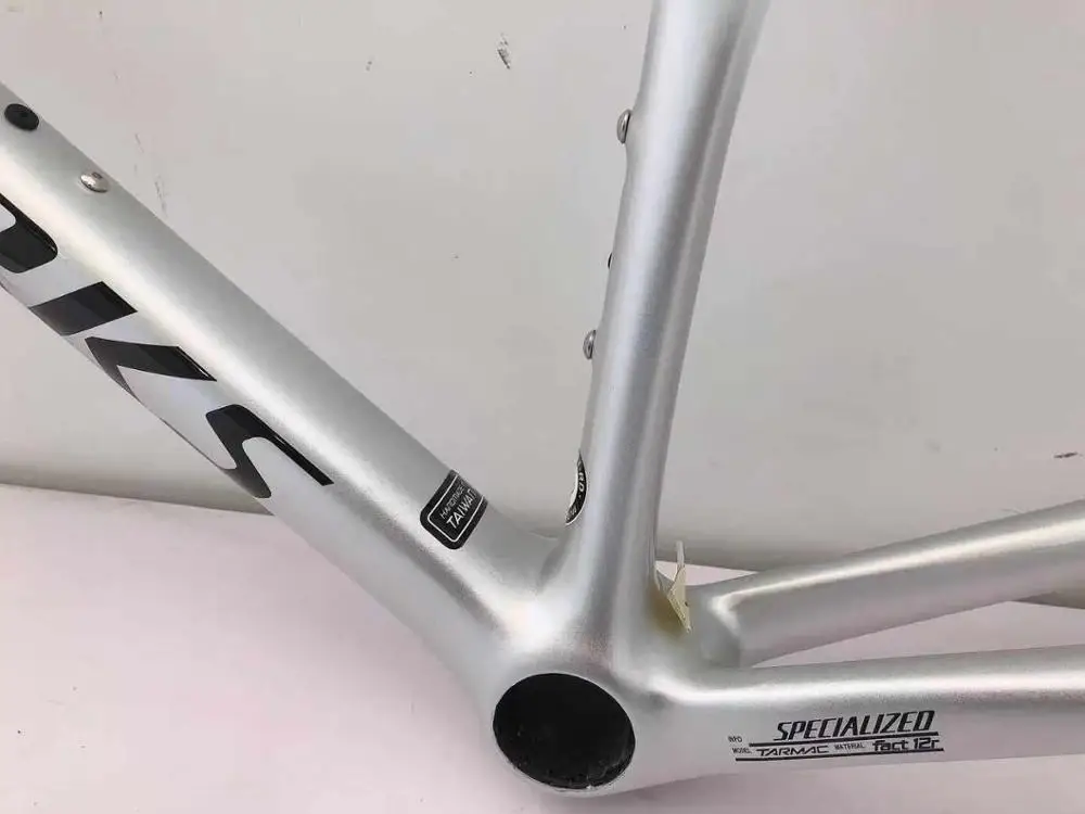 

2019 new Sagen SL6 carbon road bike frame cycling bicycle frameset super light 835g Di2/mechanical racing carbon road frame