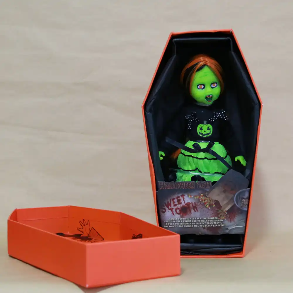living dead dolls sweet tooth
