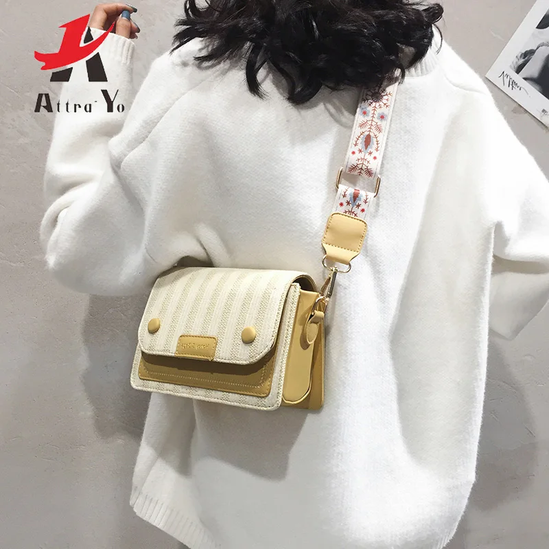 

Attra-Yo 2019 new wild single shoulder small square bag fashion wide shoulder strap straw contrast color diagonal cross bag