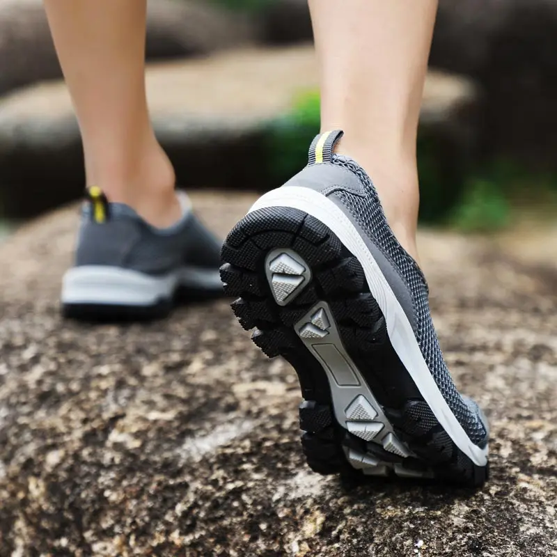 Plus-Size-Slip-on-Sport-Shoes-Men-Running-Shoes-Men-Sneakers-Male-Sports-Shoe-Tennis-Gray (2)