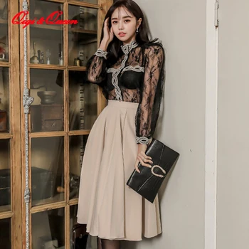 

Qiqi&queen 2020 Spring Sexy 2 Pieces Suit Women Lace Stitching Perspective Crop Top & Fashion Pleated Mid Skirt Work Office Set