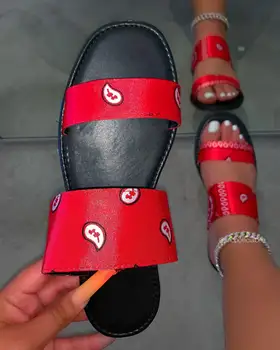 

Fashion Slippers for Women Summer Slip On Ladies Flat Shoes Casual Striped Sandals Female Comfort Slides 2020 Plus Size