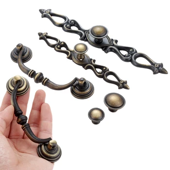 Vintage Door Handles European Antique Furniture Handles Wardrobe Drawer Pulls Zinc Alloy Kitchen Cabinet Knobs and Handles