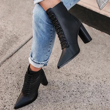 

2020 Leather British Style Flat Boots Black Pointed Toe Boots Handsome Motorcycle Boots Women's Boots