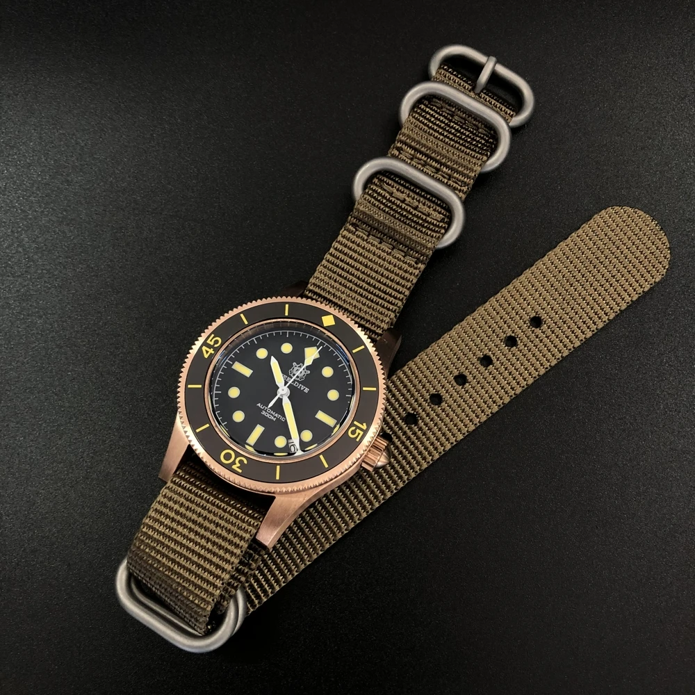 

Germany CuSn8 Tin Bronze Mens Automatic Mechanical Watches 1952First Dive Watch Re-engraved NH35 Automatic Watch Steel Clock