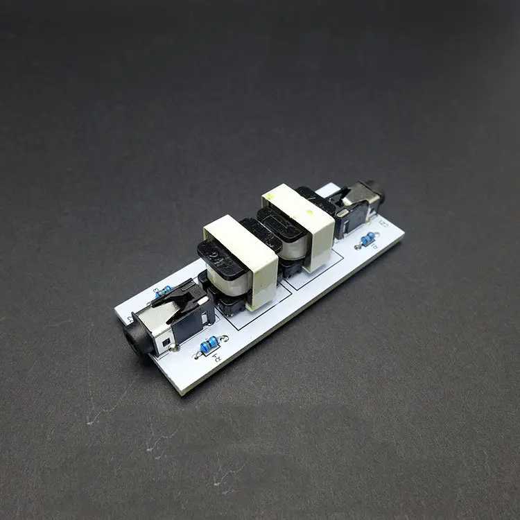 

Permalloy Audio Common Ground Isolator Car Audio Computer Mixer Power Noise Current Noise Anti-interference