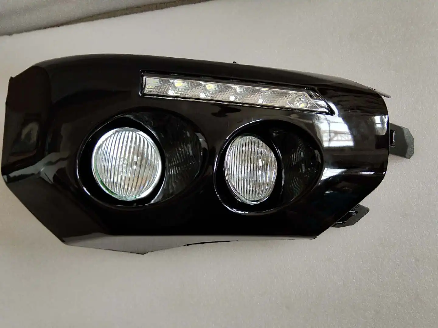 1 Pair Car LED DRL Daytime running light for Toyota Fj Cruiser 2007-2014 fog lamp frame Fog light