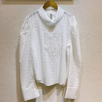 

Spring / Summer 2020 White Lace Cutout Shirt Women's Round Neck Shirt