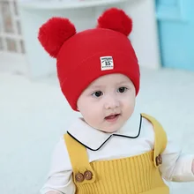 Осенне-зимняя детская шапка с двойным меховым помпоном; детские вязаные шапочки; Милые однотонные Непродуваемые шапки для новорожденных; реквизит для фотосессии