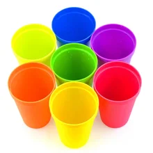 8 шт./компл. Пластик Радужная чашка с чашка для хранения Портативный простой Красочные посуда для пикника на открытом воздухе чашки(7 цветов радуги с 1 белая