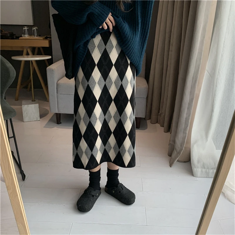 New 2021 Autumn Winter Women Skirts Knitted Fashionable Vintage Checkered Elegant Warm Wild Lady Long Skirts skater skirt