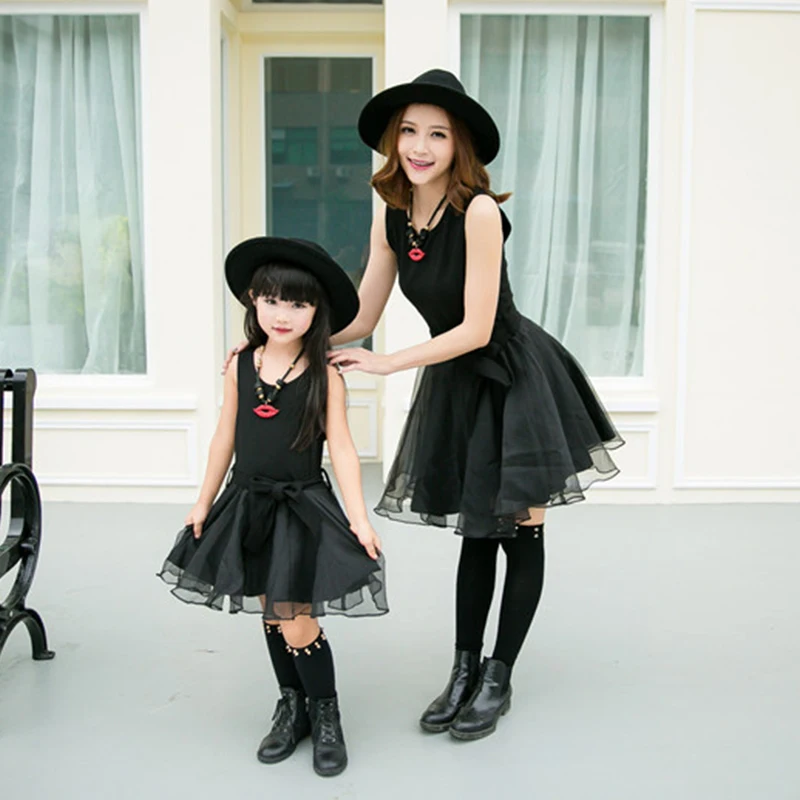 Семейный комплект одежды для мамы и дочки, 1 предмет Семейные комплекты осеннее трикотажное платье для женщин костюм с джинсовой курткой Детские платья для девочек - Цвет: 1PCS Black Dress