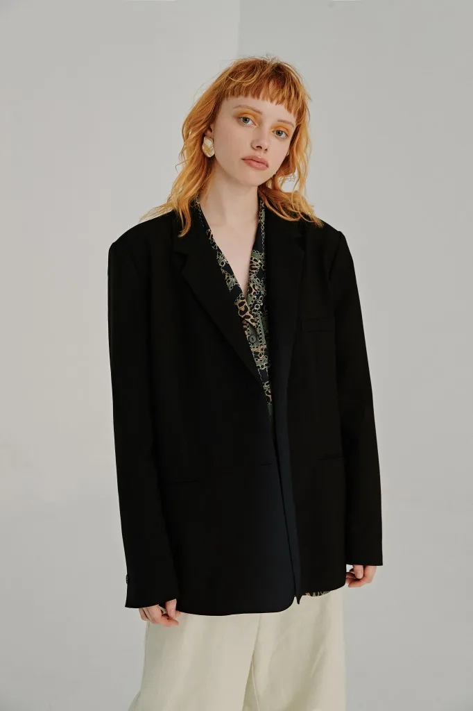 

Crows Suit (Men And Women Celebrity Style)