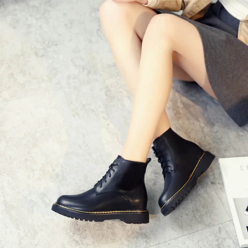 

2019 Autumn And Winter New Style Women's Boots Genuine Leather Low Heel Short Boots plus Velvet Martin Boots Europe And America