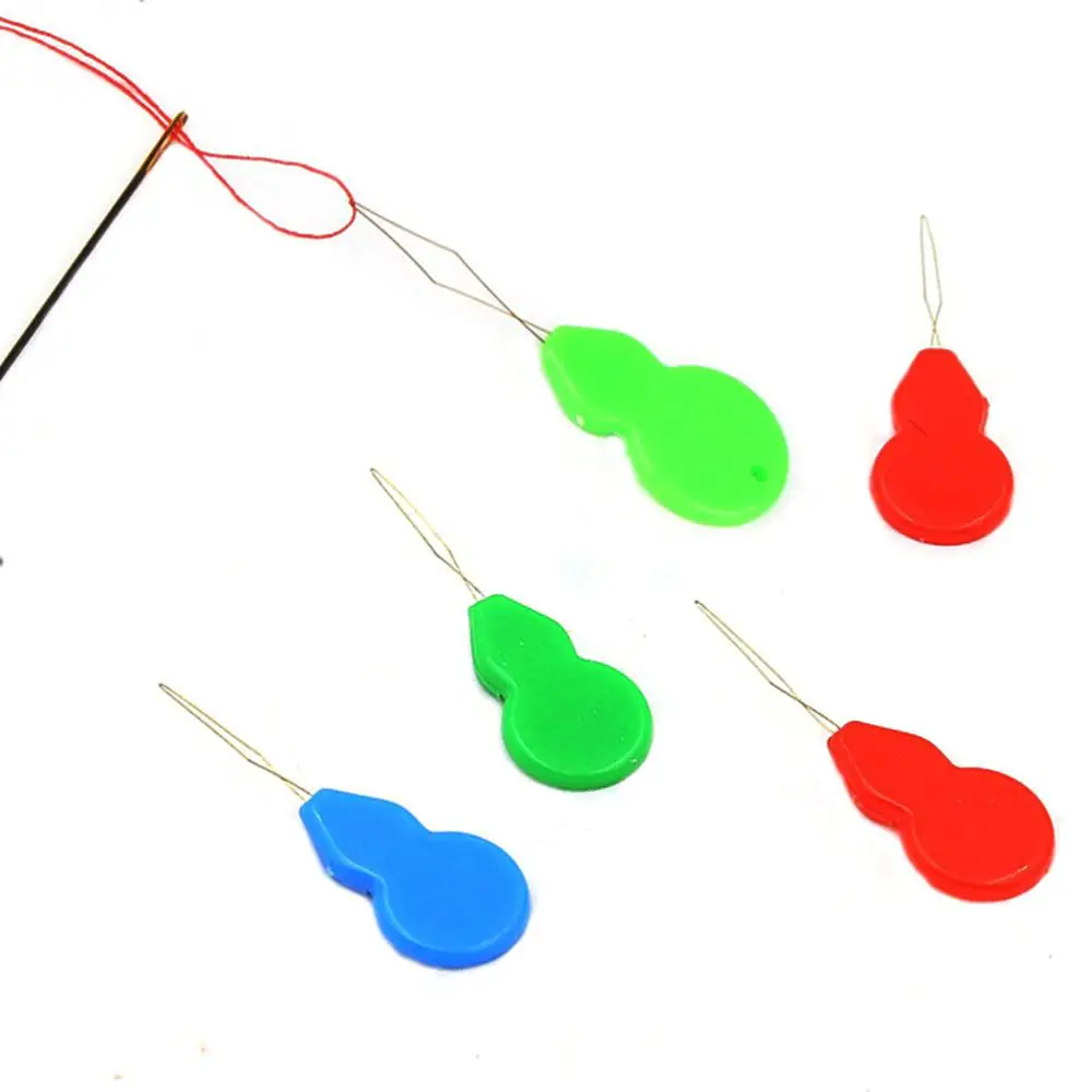 Description Picture 5 of item10Pcs/lot Easy Thread Needles Sewing Tools Threader Elderly Sewing Guider Insertion Tool Random Color