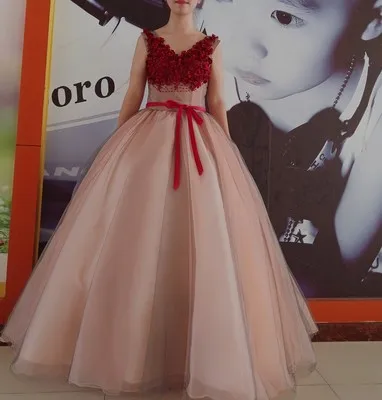 Романтическое милое Пышное Платье на шнуровке с вырезом, Великолепные Аппликации, расшитые бисером цветы, дебютантное платье для Vestido de 15 anos
