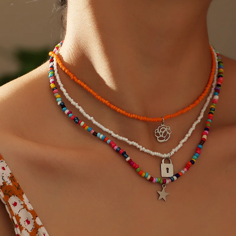 Meetvii New Bohemian Colorful Seed Bead Flower Choker Necklace Statement Short Collar Clavicle Chain Necklace for Women Jewelry