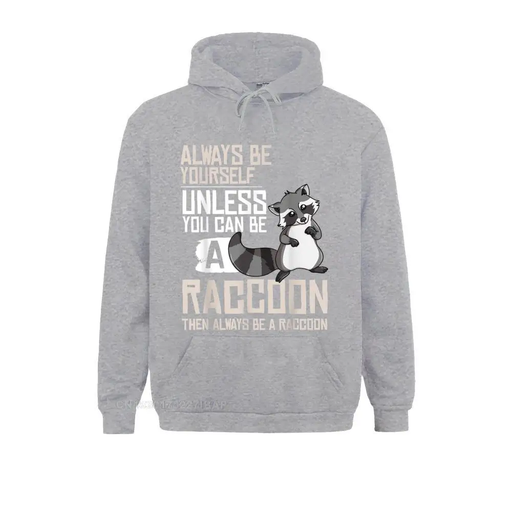 thumbnail image 1 of Regalo del susurrador de mapaches Sudaderas baratas divertidas con mapache Sudaderas con capucha estilo japonés Ropa deportiva de verano de manga larga Verano Otoño, 1 of 5
