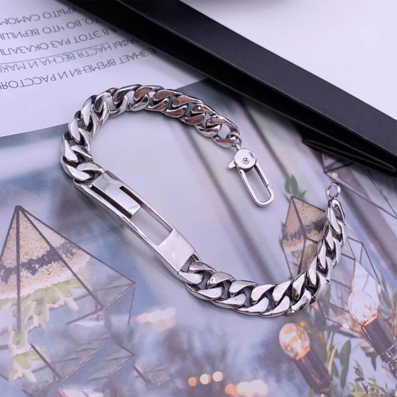 

Gorgeous retro style high quality Light version S925 Sterling silver Retro bracelet Original Luxury brands Logo Valentine gift