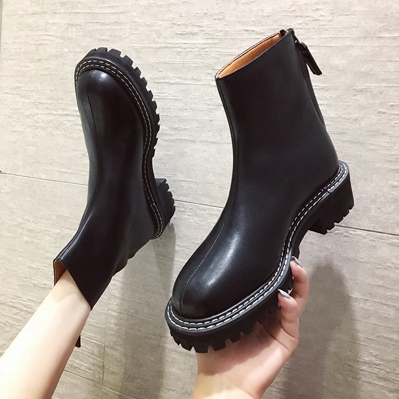 

Lady Boots Zipper Women's Rubber Shoes Rain Bootee Woman 2019 Round Toe Lace Up Low Heels booties Luxury Designer Ladies Mid