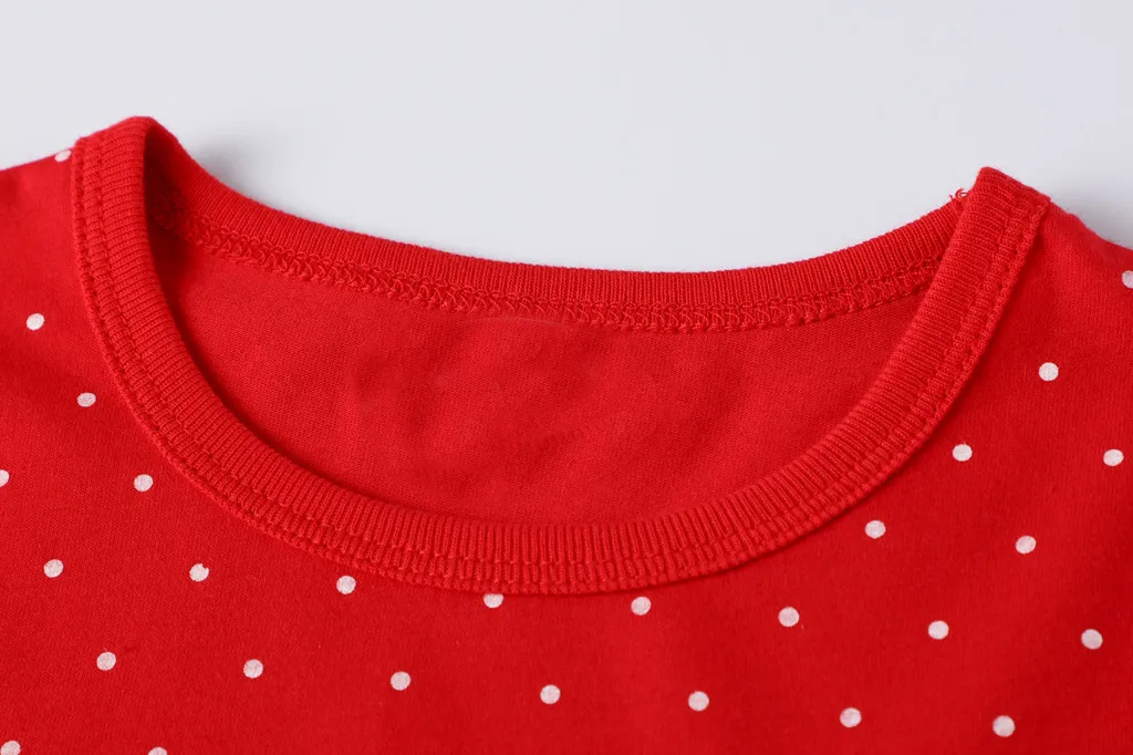 Красное платье в горошек с длинными рукавами для маленьких детей рождественское платье из тюля с вырезом лодочкой для маленьких девочек детская одежда