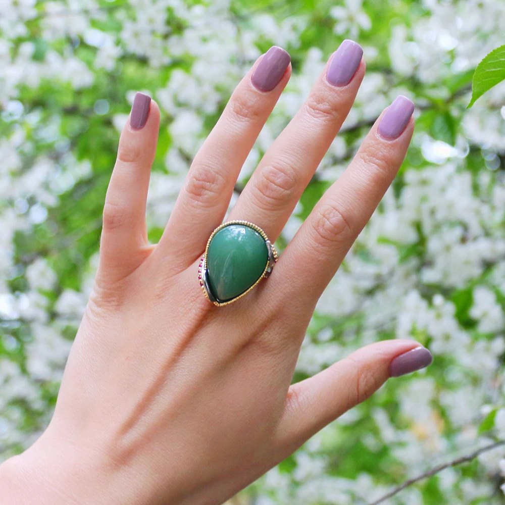 Big green stone ring (2)