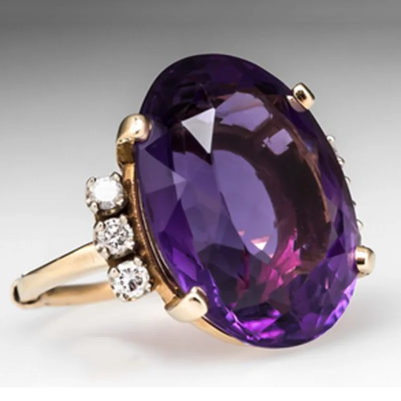 

Elegant Ladies Big Oval Crystal Wedding Engagement Ring Inlaid White Rhinestone Zircon for Women Party Fashion Jewelry