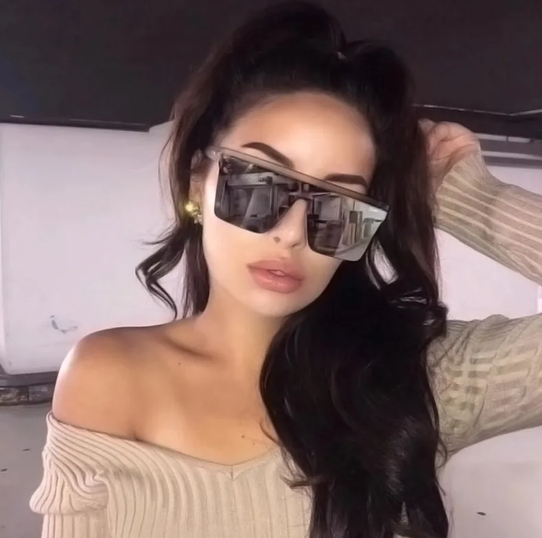 2022 Oversized Sunglasses Women Big Frame Square Flat Top Rivet Gradient Lens Sun Glasses Female Men Vintage Mirror Shades UV400