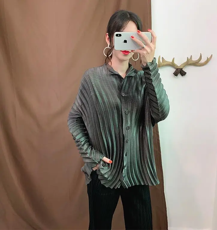 Miyake гофрированное пальто женские осенние новые свободные практичное пальто Модный Кардиган большого размера
