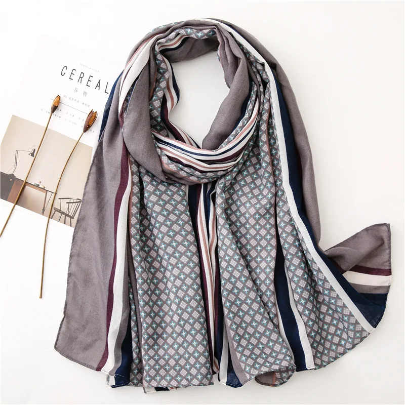 

2019 Autumn Cotton Small Flower Print Scarves Shawls Wrap Women Long Soft Stripe Scarf Hijab 2 Color Free Shipping