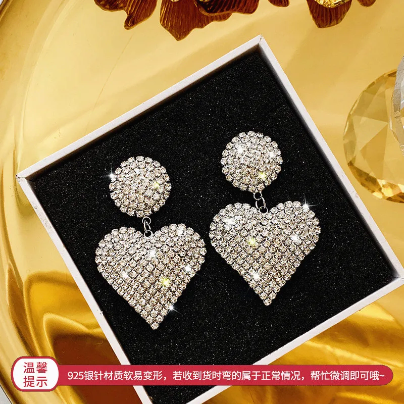 12740189295_1250376837