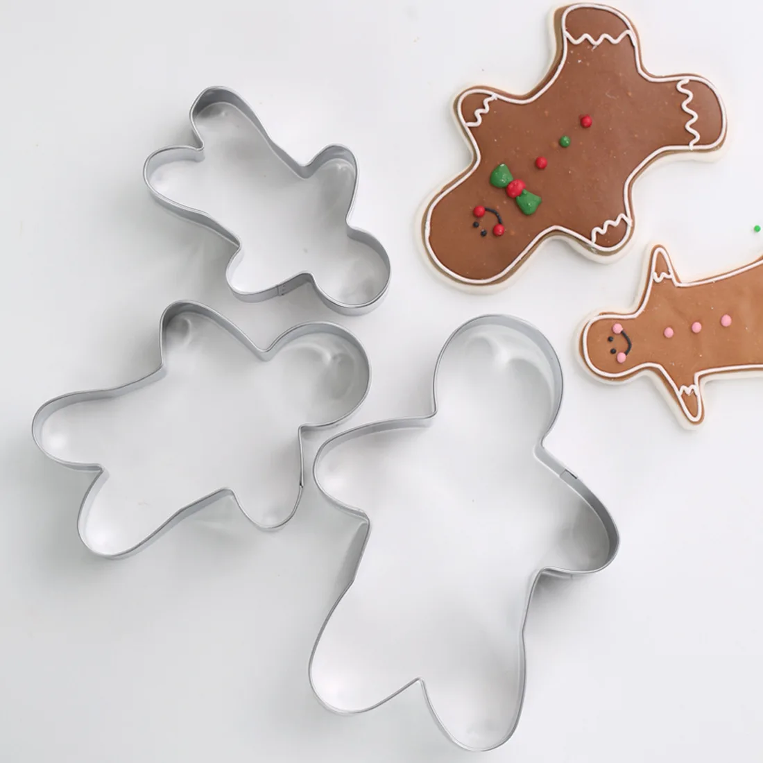 

SK Yin Crown Christmas Gingerbread Man Three-piece Set Stainless Steel Fondant Cake Mold Frosting Cookie Cutter Die Baking Tool