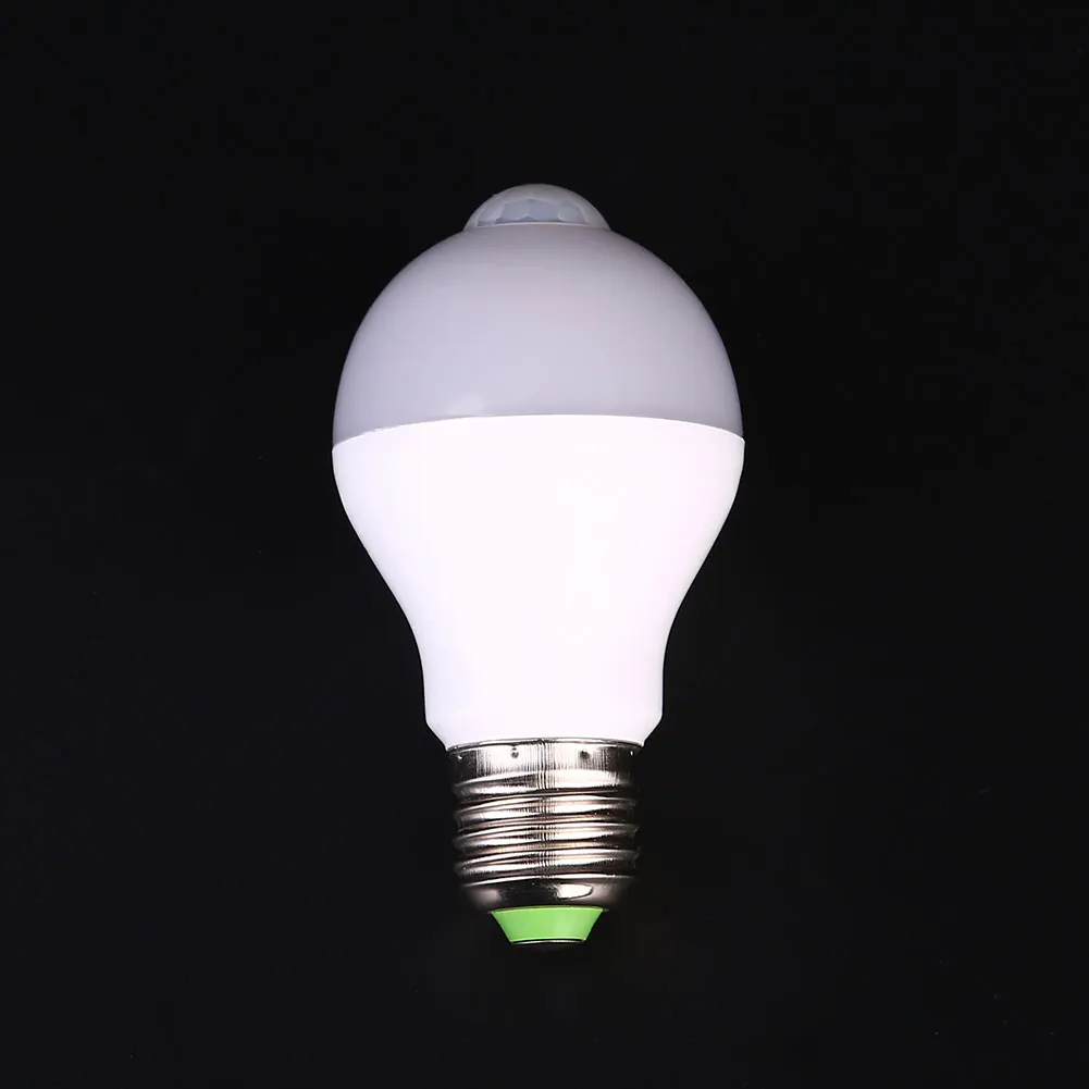 E27 14LEDs Bulb Lamp Infrared Motion Sensor Light Control Hallway Stair