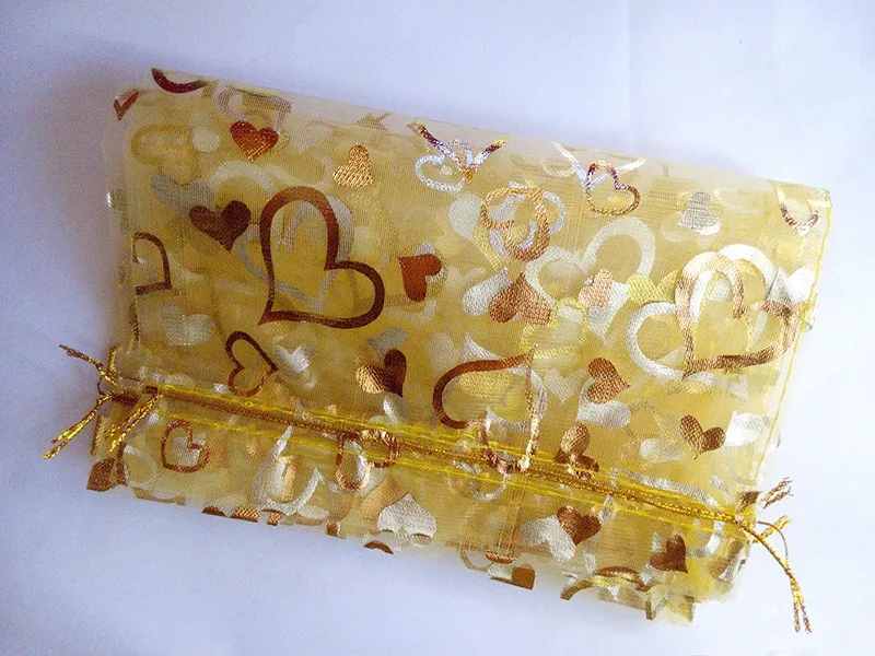Сумки из органзы с золотым сердцем, 7x9 см, 500 шт., упаковка для ювелирных изделий, демонстрационные сумки, Подарочная сумка на шнурке, мешочек для ювелирных изделий, сумка для браслетов