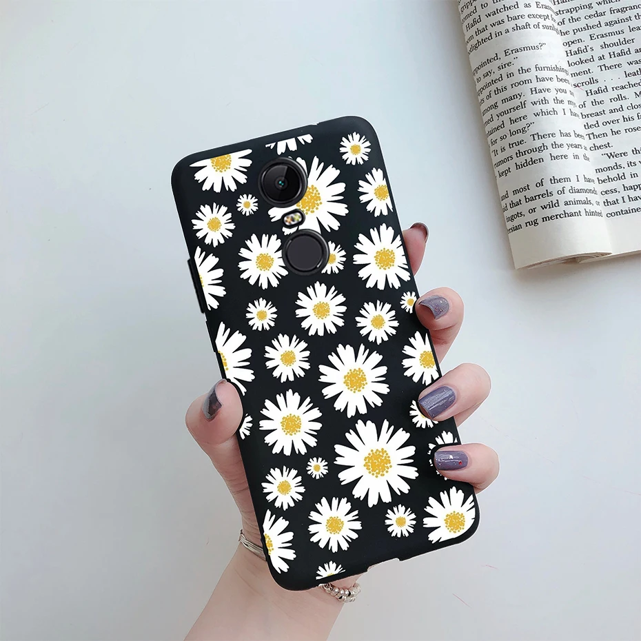 Soft Daisy Flower Silicone TPU Back Cover - Cute Phone Case