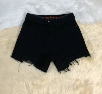 

AAW043 2020 Spring Summer Women Back Waist Embroidery Letter Logo Flanneled Cuffs Black Denim Shorts A2