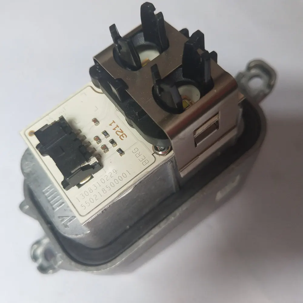 

OEM For Audi A5 S5 LED MODULE DRL daytime running light headlight control unit 1305715178