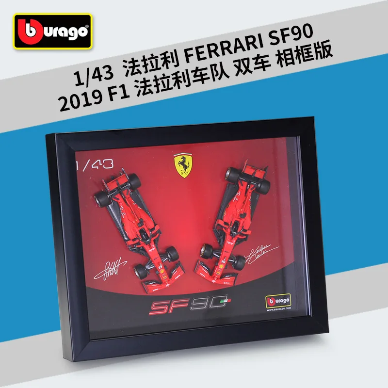 Модель гоночного автомобиля Bburago 1: 1 F1 2019 Ferrari SF90 с рамкой подписанная изданием