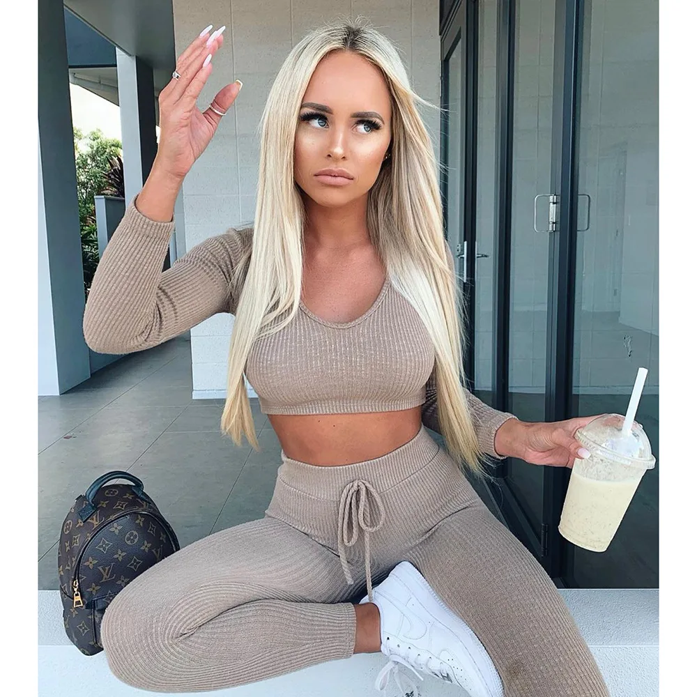 11867231077_1966242478