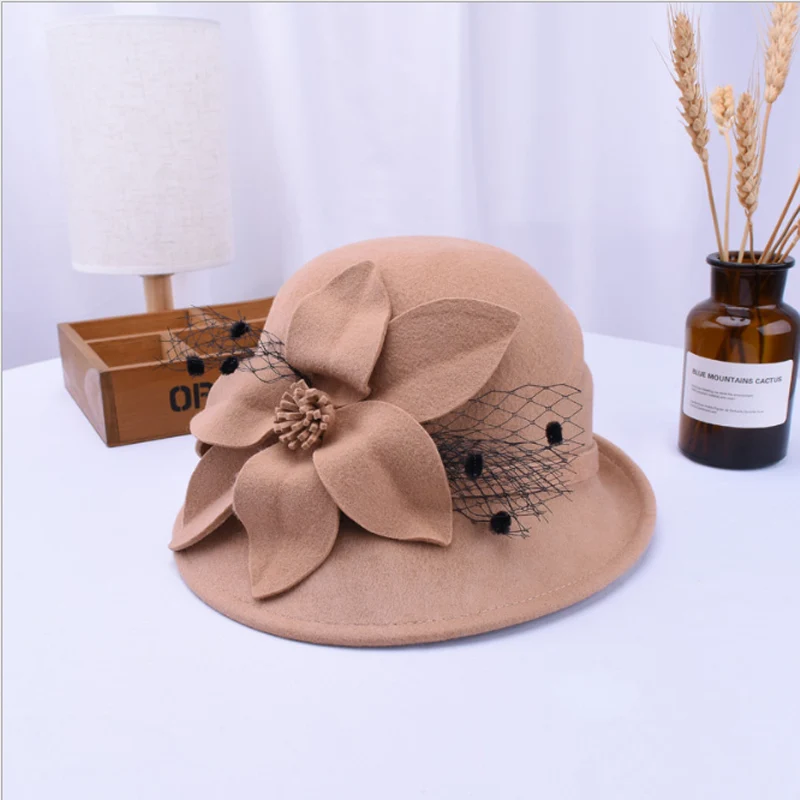 Женские вечерние шляпы в строгом стиле, особый оттенок, фетровые шляпы для женщин, осень и зима, асимметричный козырек, винтажная марля, цветок, шерстяная фетровая шляпа