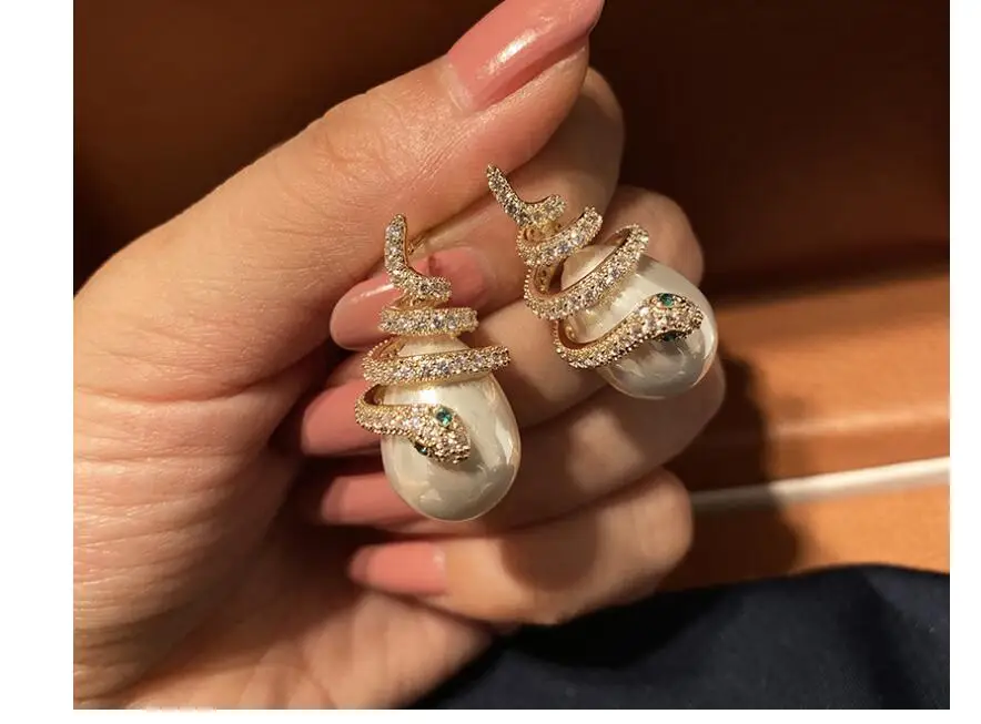 Серьги из серебра 925 женские жемчужные изогнутые серьги в виде змеи, окруженные жемчугом