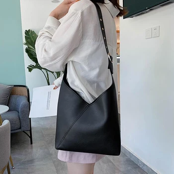 

Splicing Contrast PU Leather Bucket Bags For Women 2020 Autumn Crossbody Bags Lady Shoulder Messenger Bag Female Travel Handbags