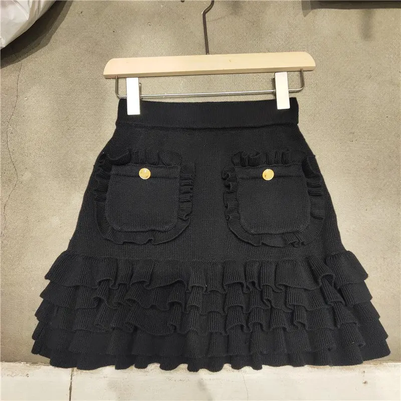 Women Designer All-Match Pleated Skirts with Pocket 2023 Spring Summer Knitted Mini Skirt Pop Elegant Bodycon Solid Skirt Female