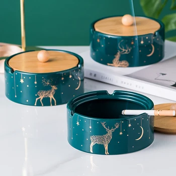 

Luxury Ceramic Emerald Elk Ashtray with Bamboo Cover Modern Living Room Office Hotel Large Windproof Ashtray for Boyfriend Gift