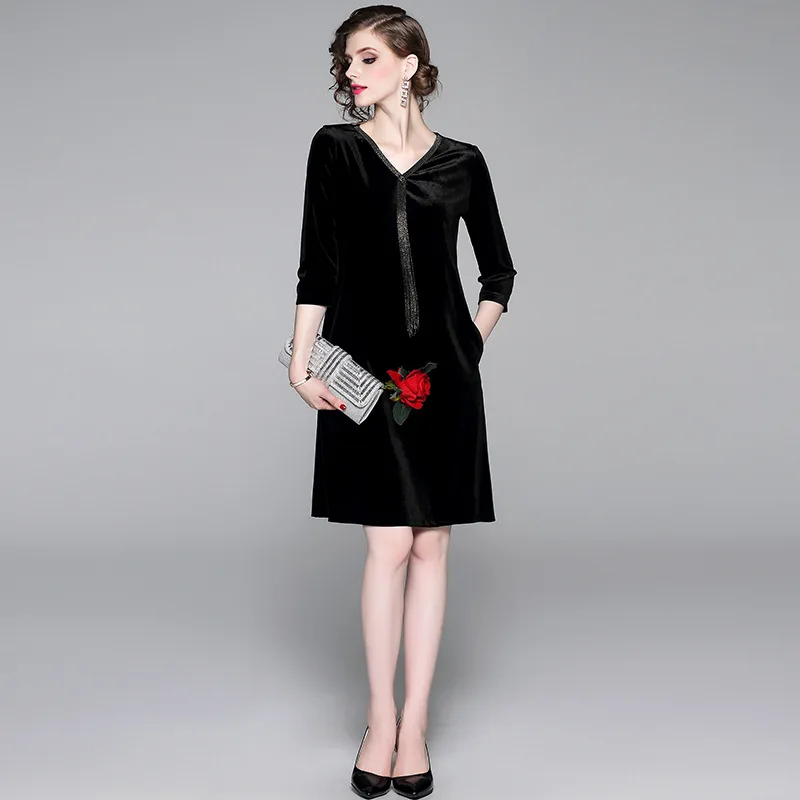 

Europe And America 2019 Autumn And Winter New Style Chain Tassels Velvet Dress Loose Version of Small Dress