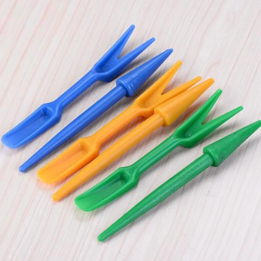 

2pcs/set seedling transplanter puncher device, transplanting device planter, seeder sower small spade gardening tools