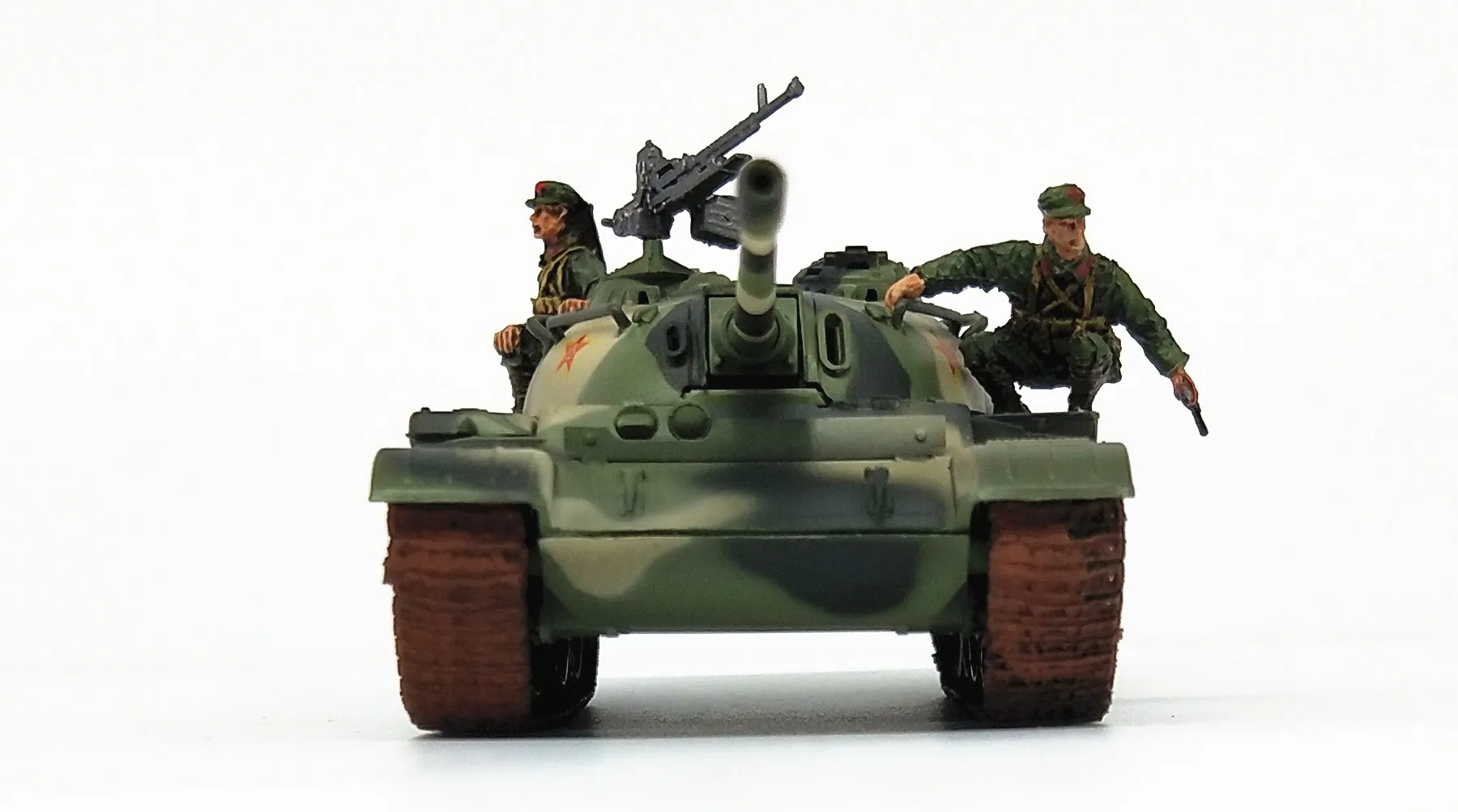 1: 72 Китай армия имитация T55 Тип 59 Танк+ два солдата Коллекция Модель