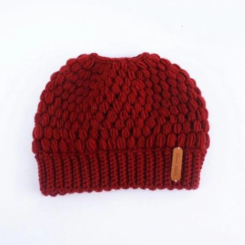 Meihuida зимние женские вязаные шапочки для девочек, эластичная вязаная шапка с меткой, грязная шапочка с хвостом, теплая шляпа с пустым верхом - Цвет: Красный