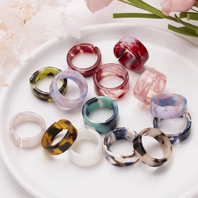 5-Pcs-Lot-Mixed-Color-Resin-Geometric-Circle-Square-Finger-Rings-For-Women-Candy-Color-Acetate.jpg_640x640.jpg